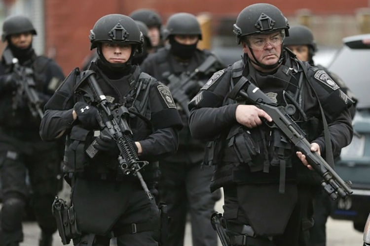 Judge-Dredd-the-militarization-of-police