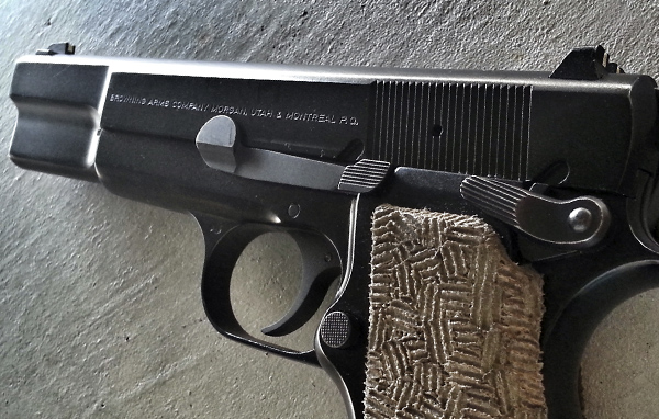 What is the difference between the browning 1911 and the browning hi-power?