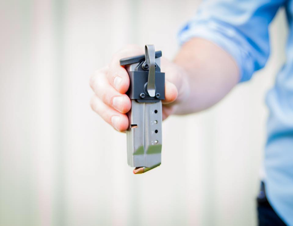 NeoMag Minimalist Mag Holder Breach Bang Clear