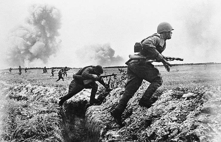 Charging Russians with PPSh-41s.