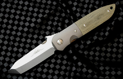 Emerson Knives is donating this Custom CQC-6 to the New York/New Jersey Custom Knife Show to be auctioned off with the proceeds donated to benefit the victims of Huricane Sandy.