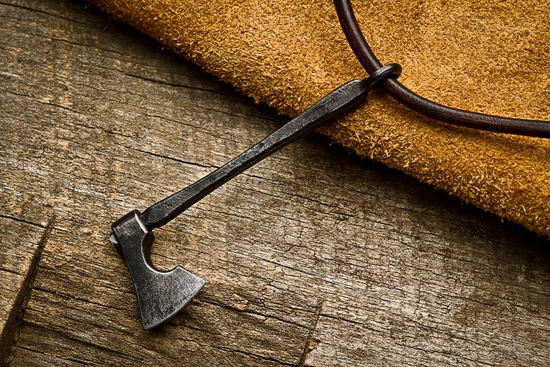 Faram Forge - axe pendant