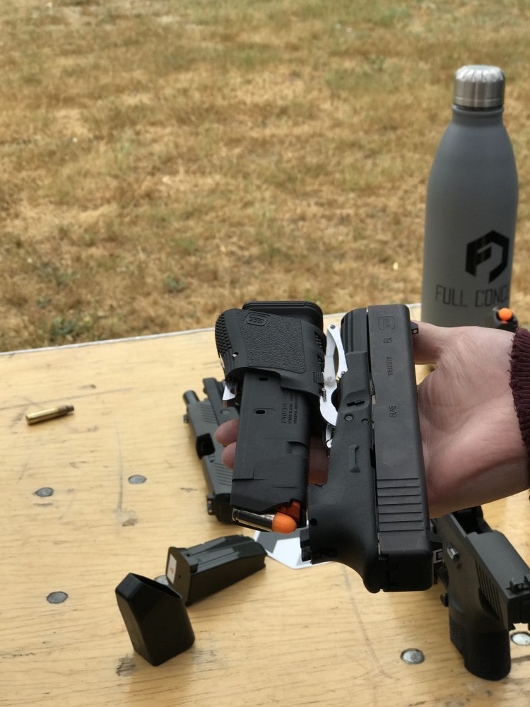 Full conceal folding Glock at TRIGGRcon 2017