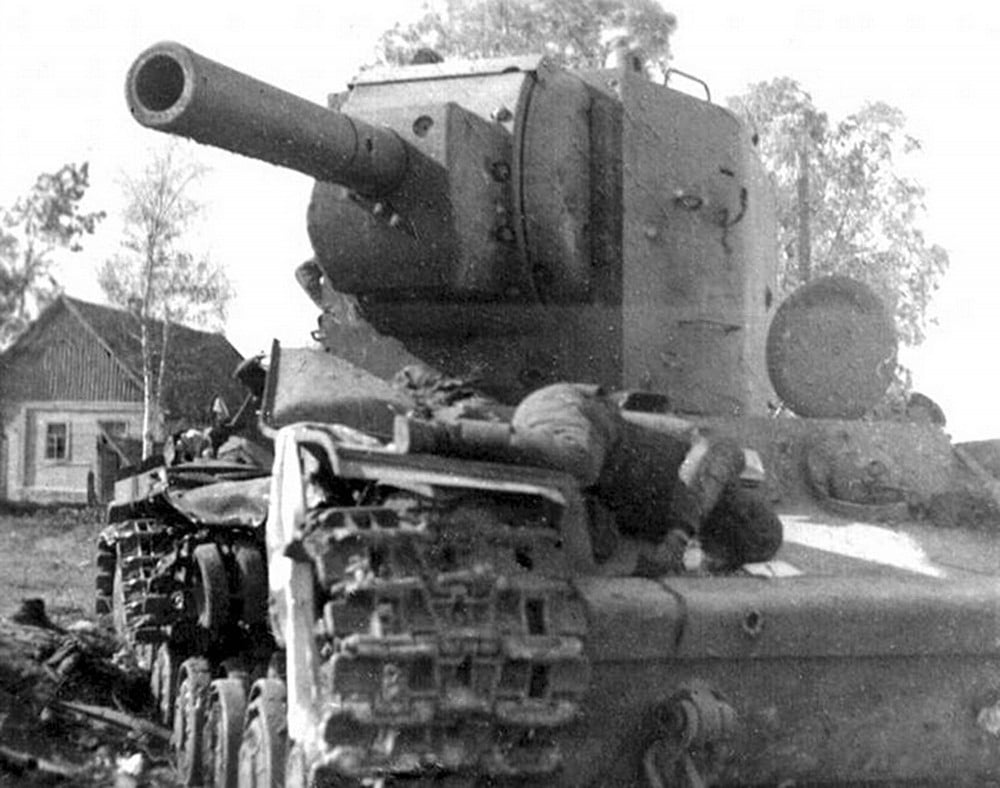 One KV tank and its crew in particular were of great significance during the Battle of Raseiniai during Operation Barbarossa. 