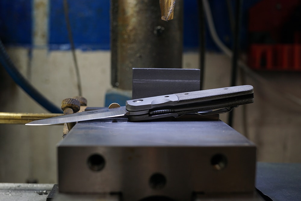 Custom knife maker and craftsman Bill Yester - @yester5