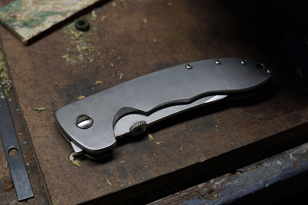 Custom knife maker and craftsman Bill Yester - @yester5