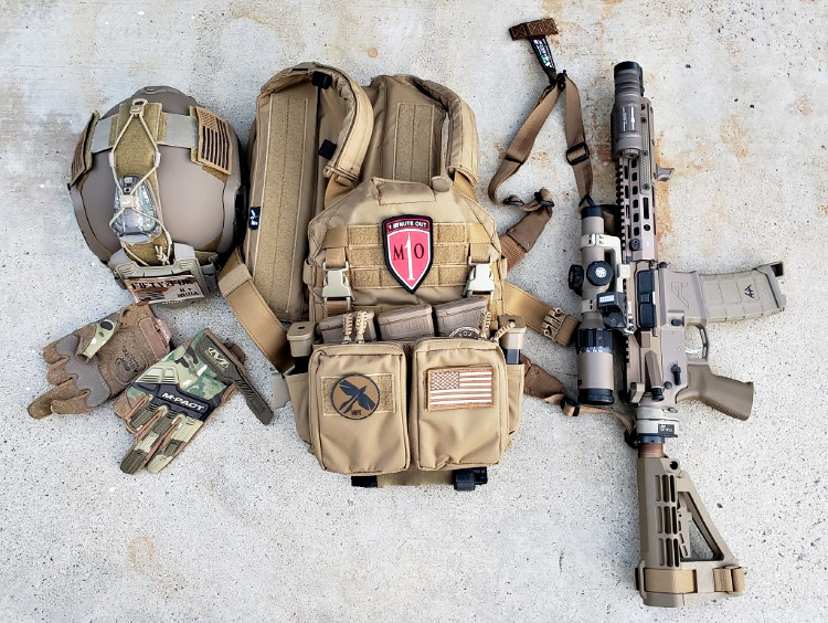 M-Pact Agilite Edition Gloves, part of a complete Loadout.