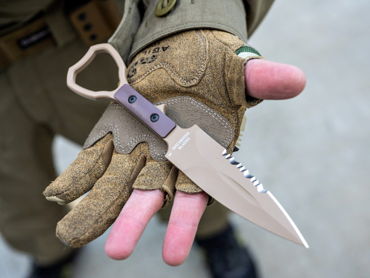 Mechanix M-Pact shooting gloves - holding halfbreed blades knife.