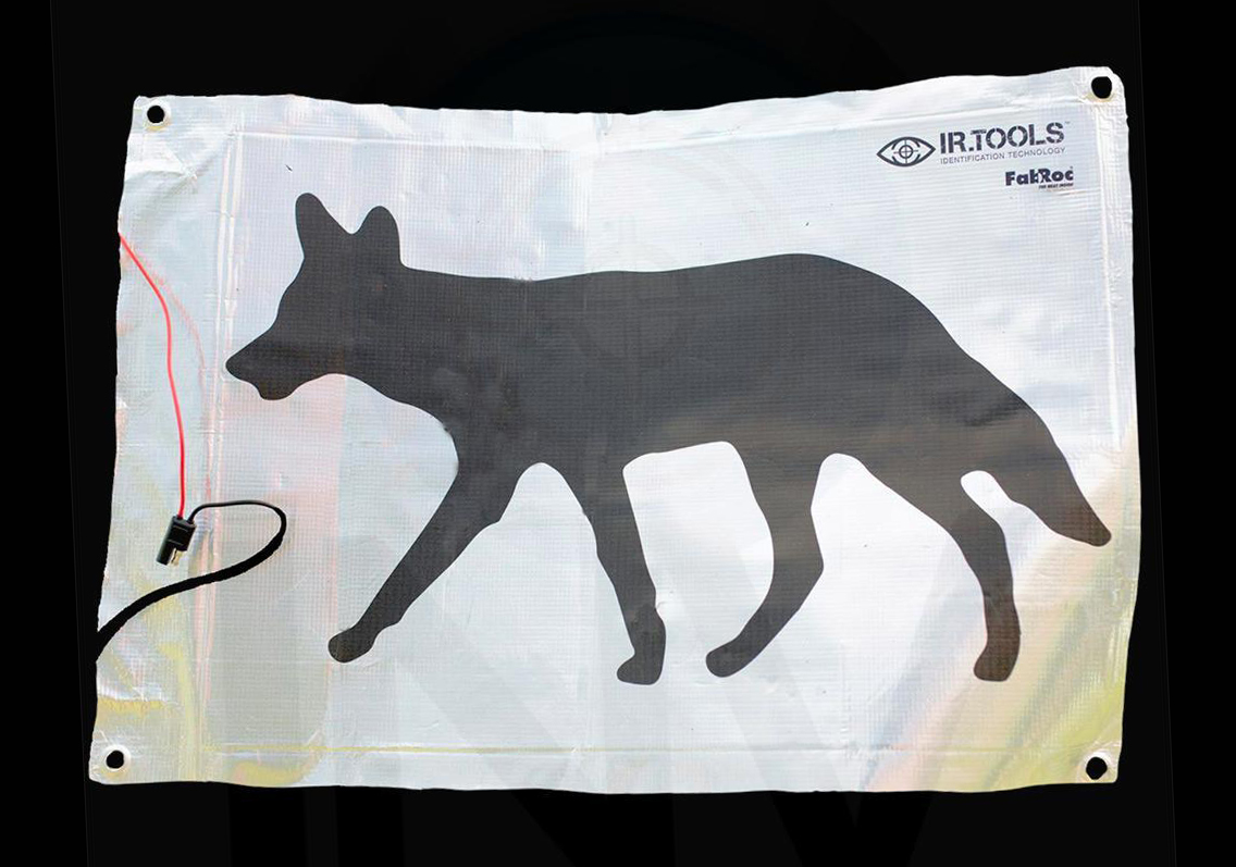 Coyote target for thermal scope