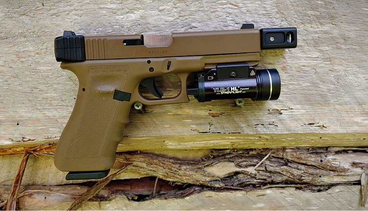 Glock 17 with Streamlight TLR-1 HL weapon light.