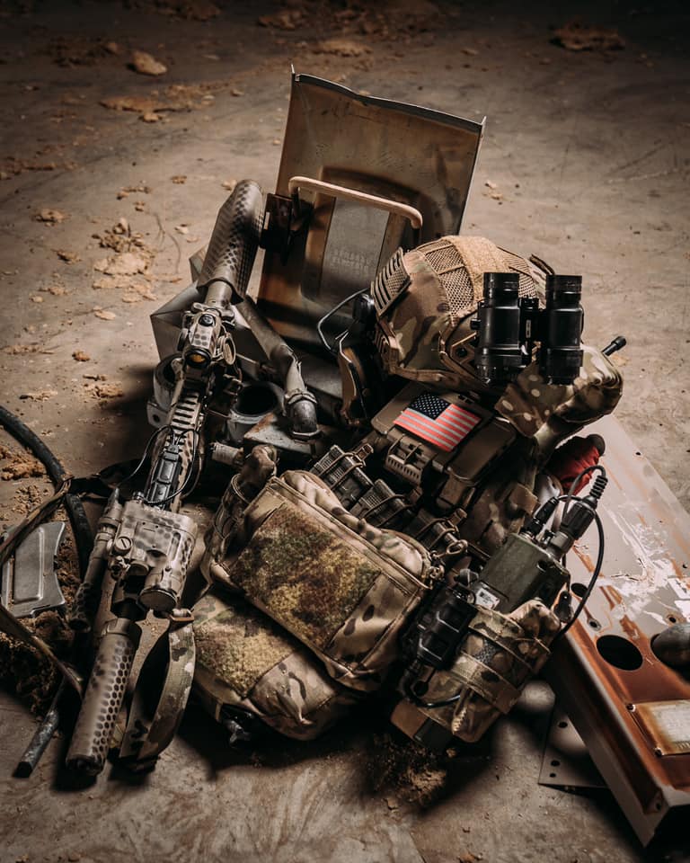 Lightweight level IV body armor