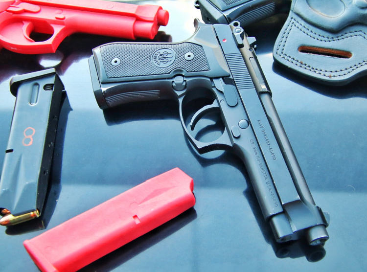 Beretta M9