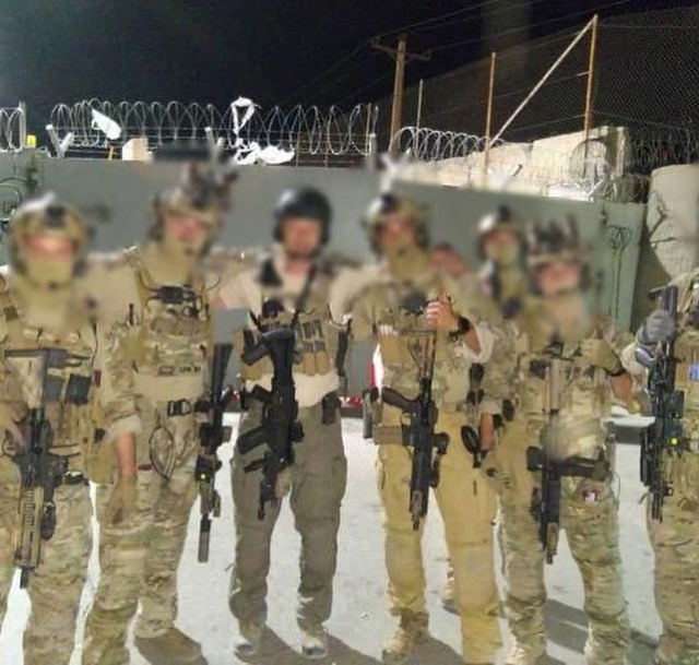 French SOF personnel evacuating people for the Kabul Airlift
