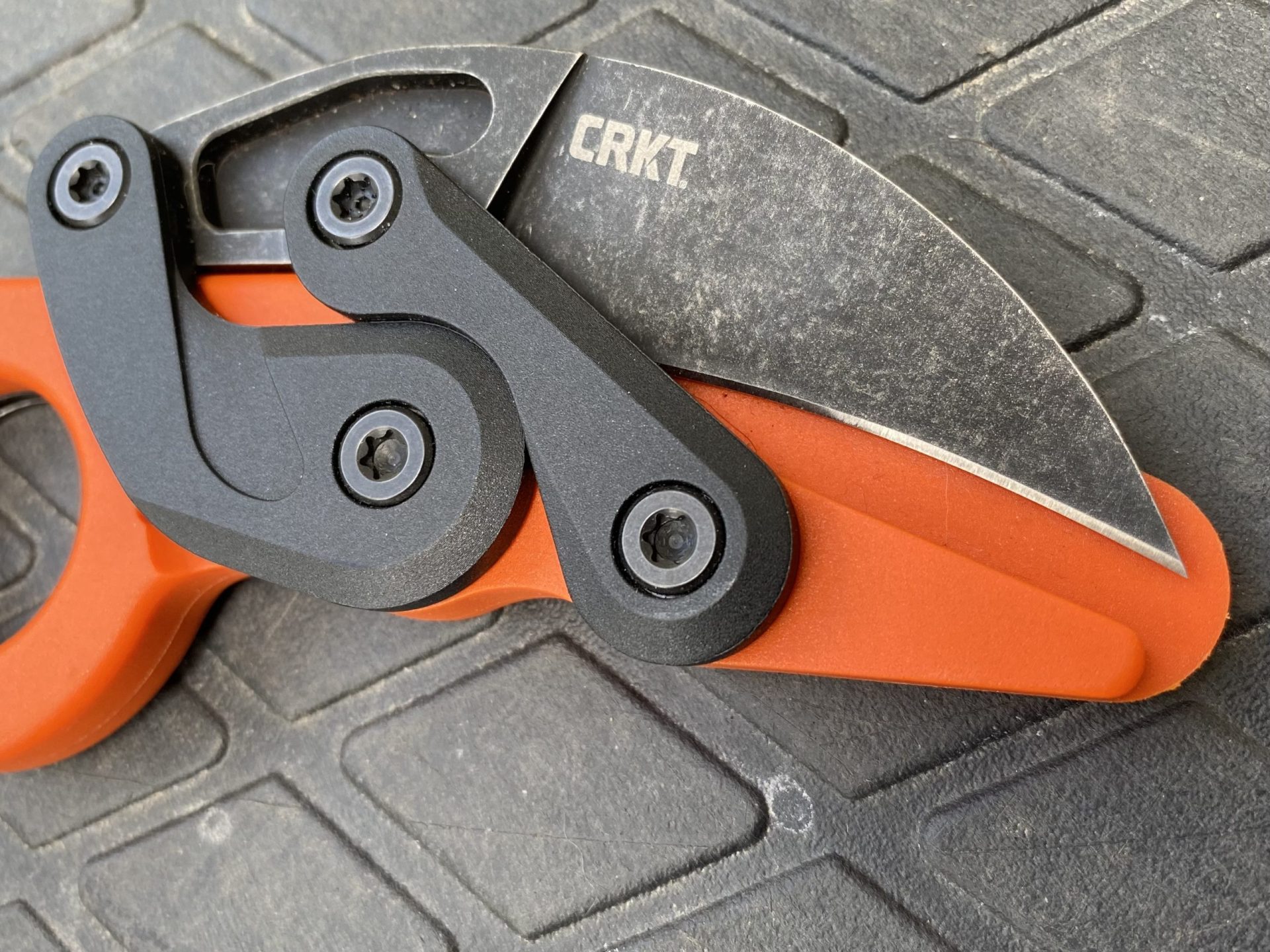 The CRKT Provoke blade milling