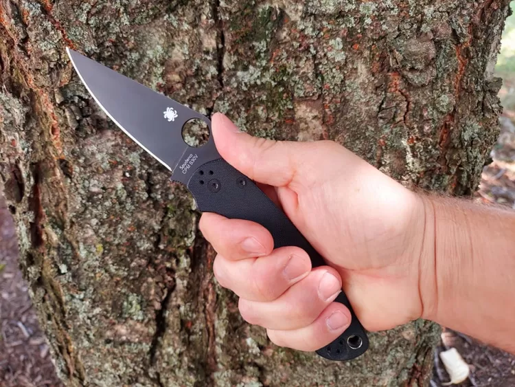 Paramilitary knife 2, jimping on thumb ramp
