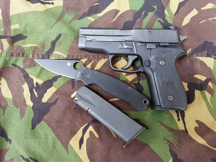 Paramilitary 2, perfect with Sig P228