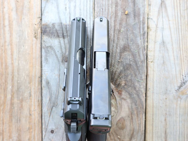 cz p01 and glock 19 pistols compared by slides