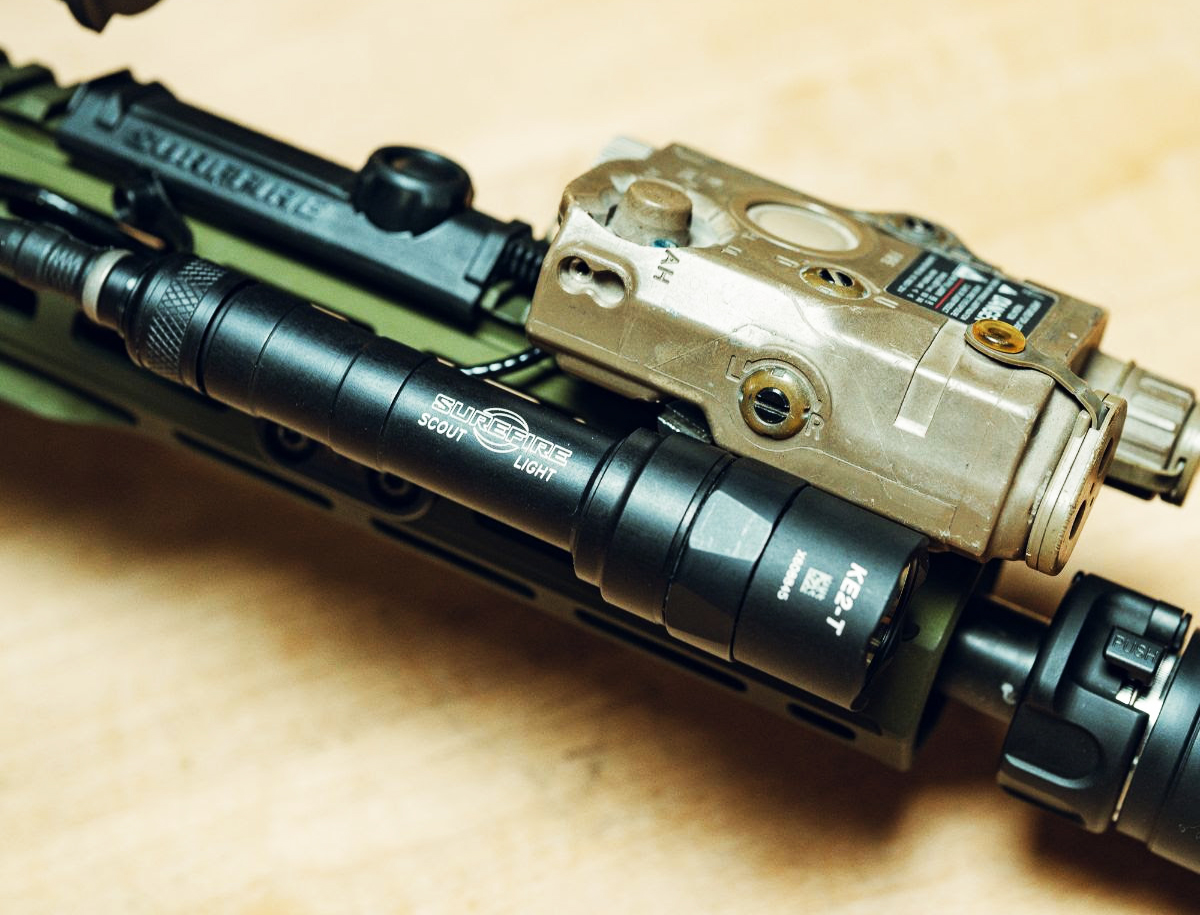 M640 Turbo: Surefire Scout Light Pro | Breach Bang Clear