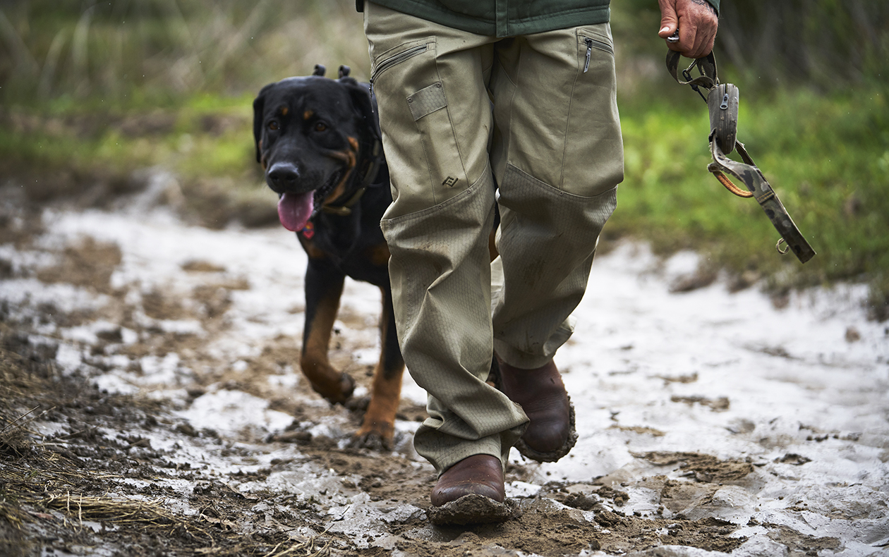forgeline-fieldwear-mens-oak-camp-pant Men's version of the ForgeLine Fieldwear (ForgLine Solutions?) Men's Oak Camp Pant.