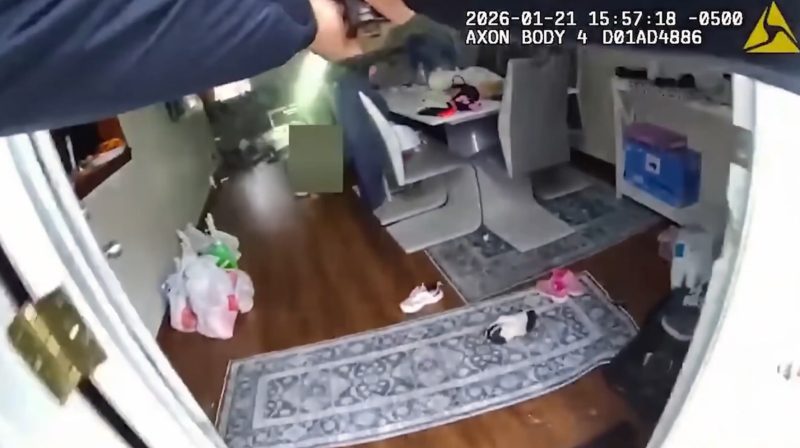 EPD officer kicks in an apartment door. He's using a handgun with weapon light and extended magazine.