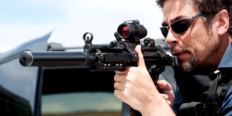 Benicio Del Toro running a quad rail Mp5 in the movie "Sicario".